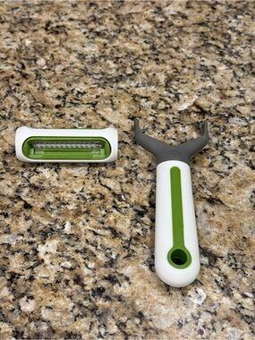 Chef'n FreshForce 3 in 1 Peeler